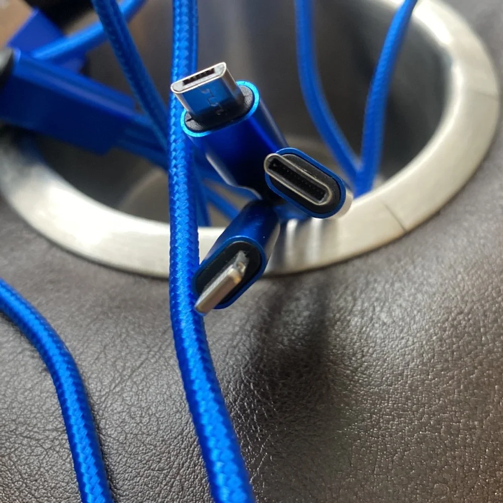 Brand New “Chargitt”Hotriple High quality blue Triple Connectors USB Cable Cord.